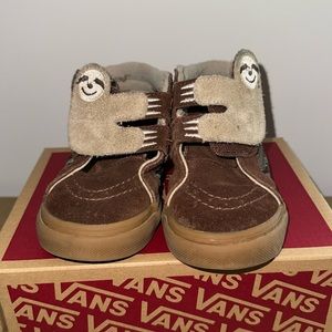 sloth, toddler vans